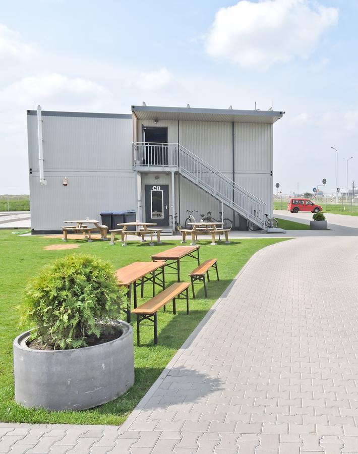 Hostel Wrzesnia Bagian luar foto