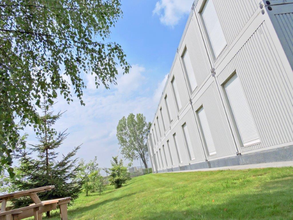 Hostel Wrzesnia Bagian luar foto
